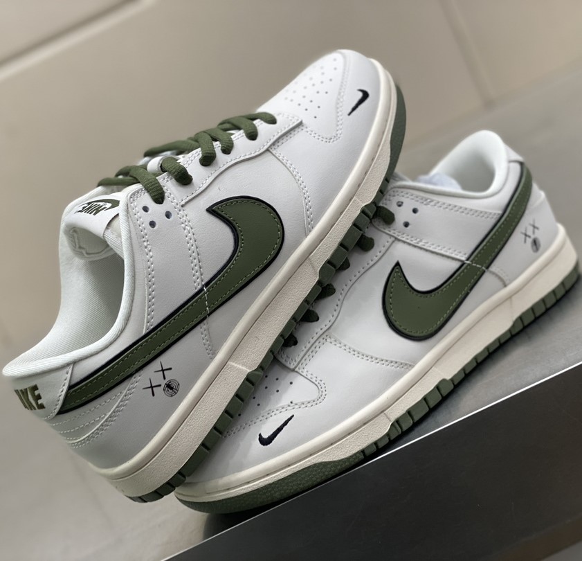 Nike By You SB Dunk Low Retro SP