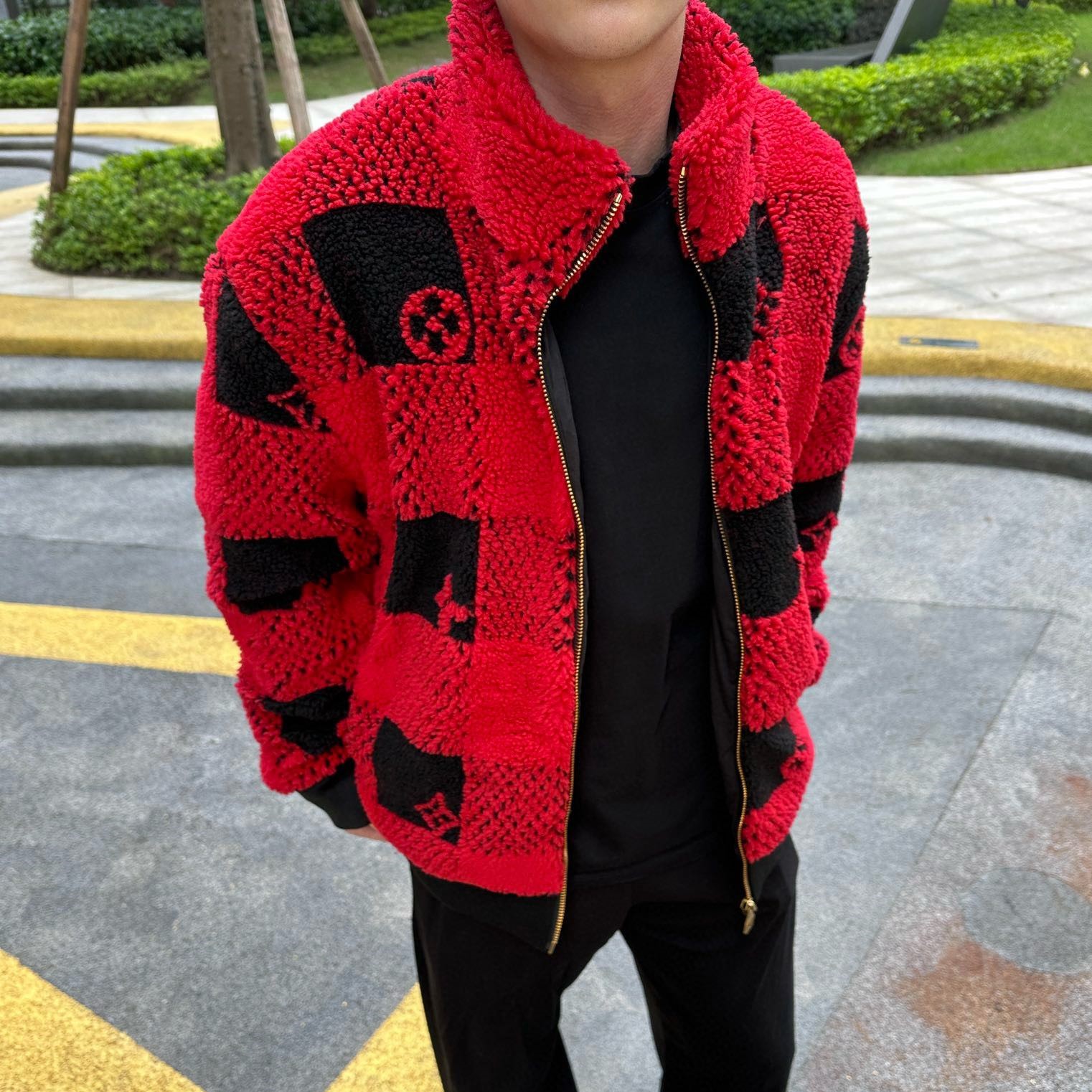 LV 루이비통 모노그램 레드 자켓