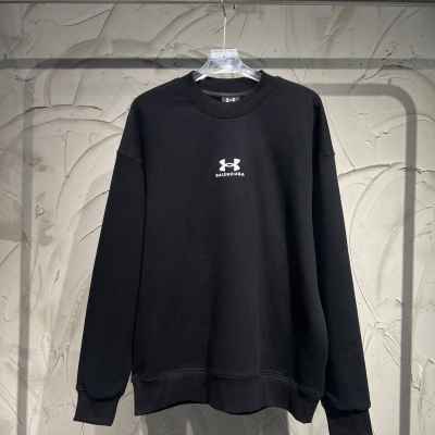 BALENCIAGA 발렌시아가 라운드 맨투맨