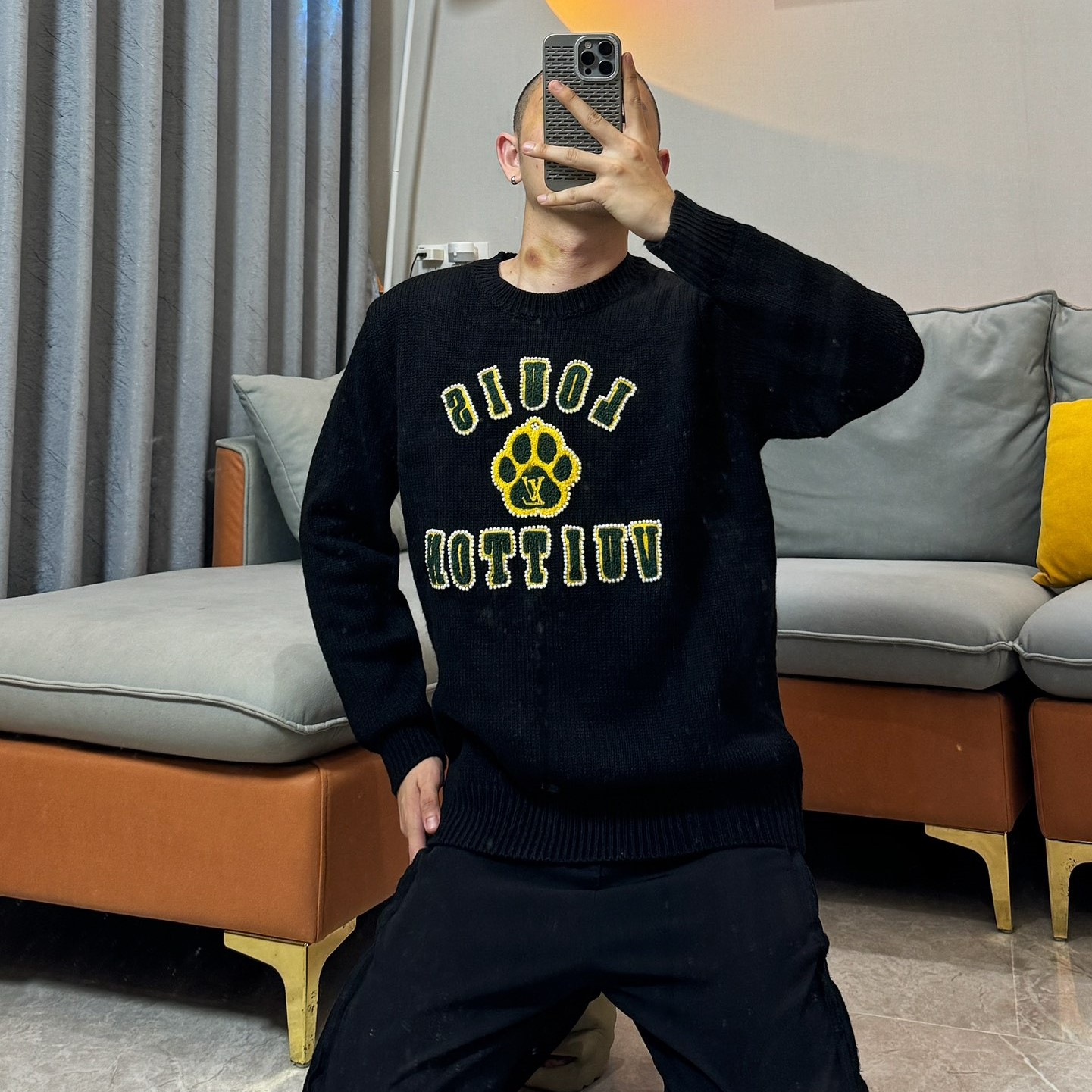 LV 루이비통 크루넥