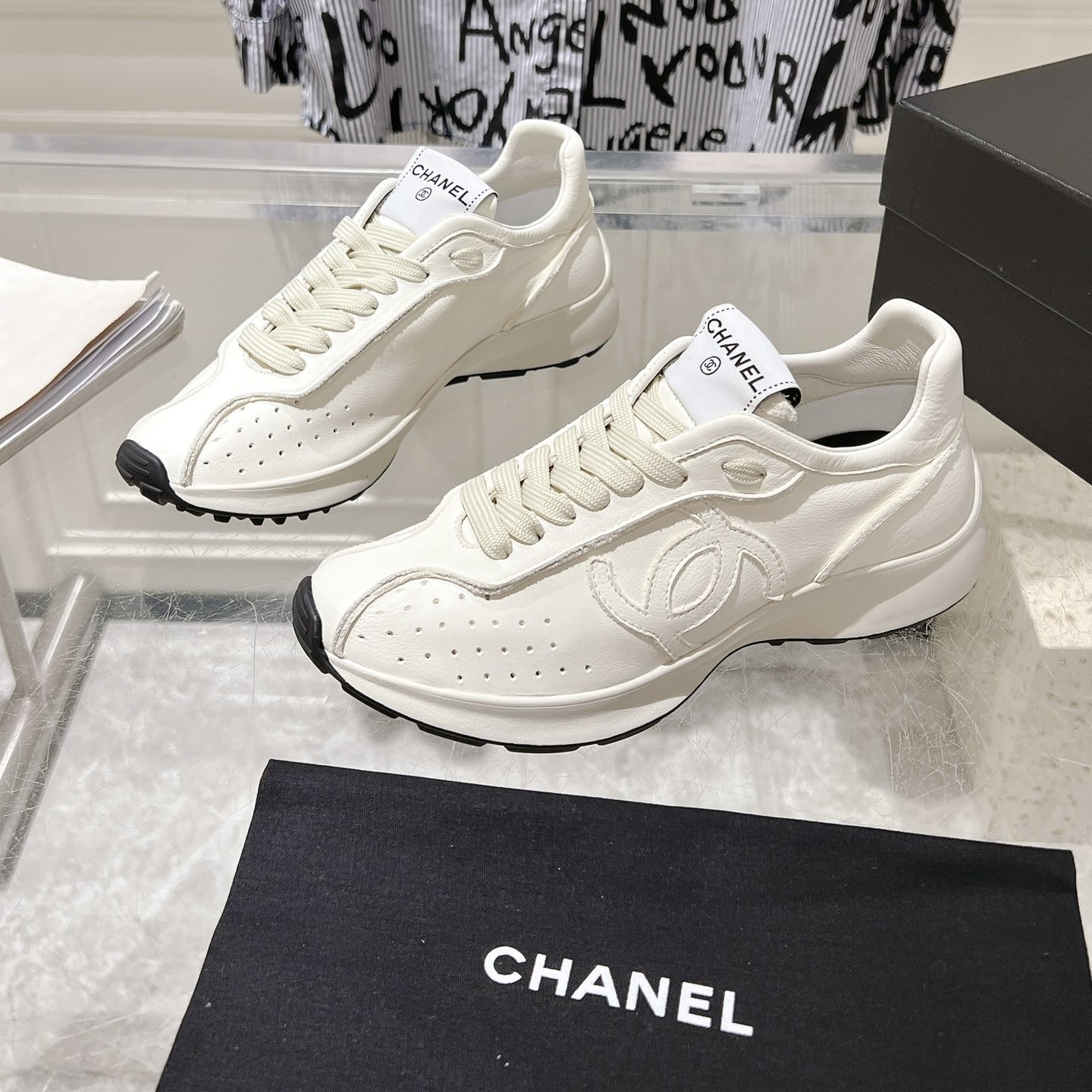 CHANEL 샤넬 스니커즈