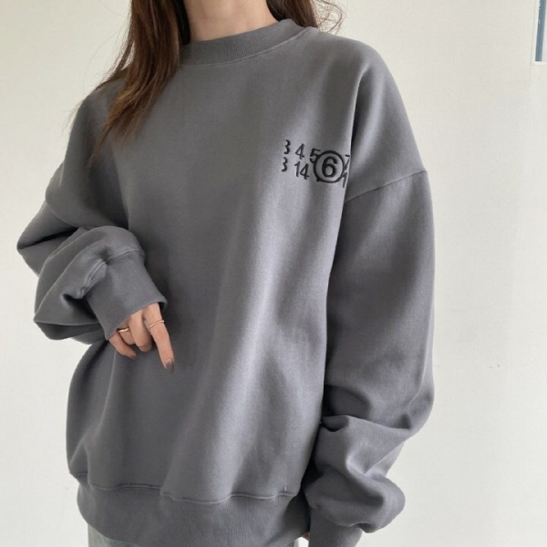 메* 마르지엘라 MM6 자수로고 백패치 기모맨투맨✔수입풀