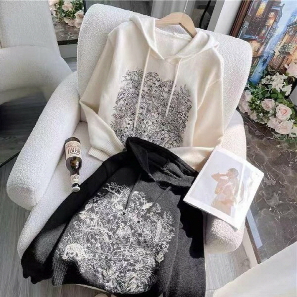 디* 자수 후드니트