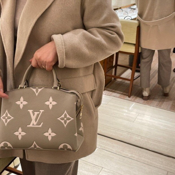 루* 고급 쁘띠뜨 팔레 바이 컬러 모노그램 앙프렝뜨