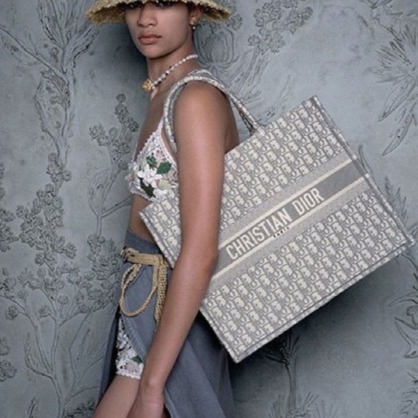 디* 수입프리미엄급 북도트 라지백