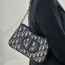 디* 수입프리미엄급 CD SIGNATURE HOBO MINI BAG CD시그니쳐 호보 미니백